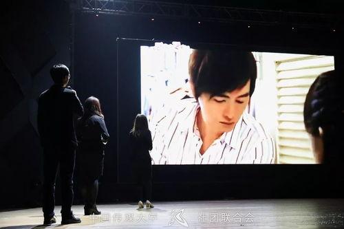 最好的我们搞笑配音,“最好的我们”欢乐再现，青春回忆笑翻天